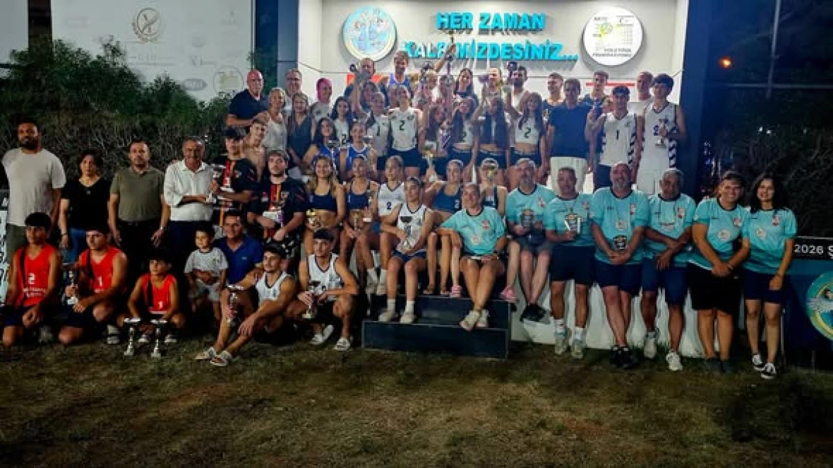 4. Şampiyon Melekler Plaj Voleybolu Ligi'nde Şampiyonlar Belli Oldu