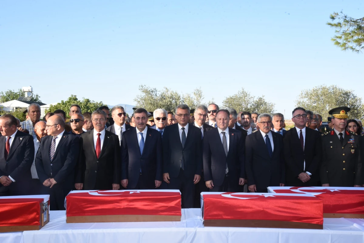 52 yıl sonra 15 şehit i&ccedil;in devlet t&ouml;reni d&uuml;zenlendi