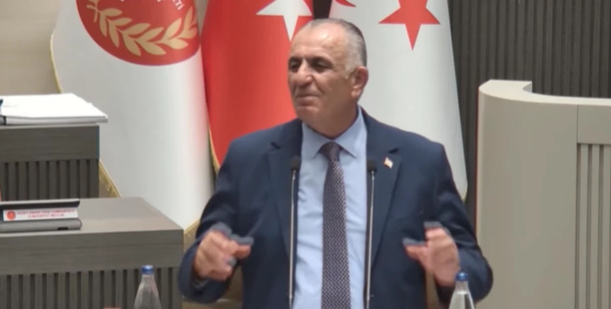 Bakan &Ccedil;avuşoğlu'ndan Mecliste Se&ccedil;im Yasası Savunması