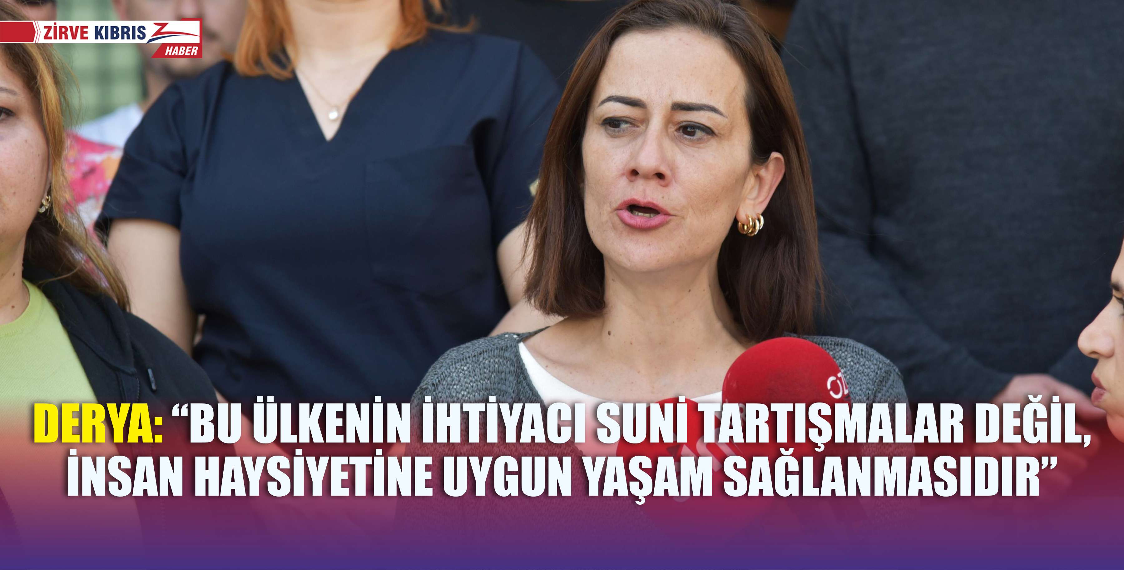 Bazı örgüt, sendika ve siyasi partiler gece kulüplerinin kapatılması talebiyle eylem yaptı