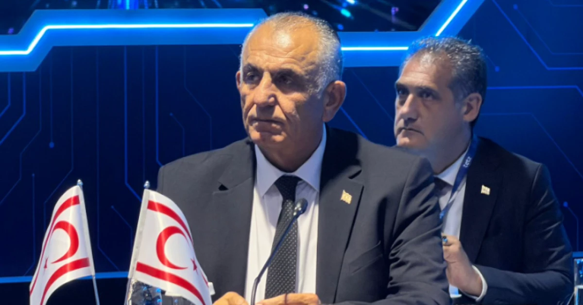 &Ccedil;avuşoğlu: "İnsanlık, tarihin en hızlı teknolojik d&ouml;n&uuml;ş&uuml;m s&uuml;re&ccedil;lerinden birini yaşıyor"