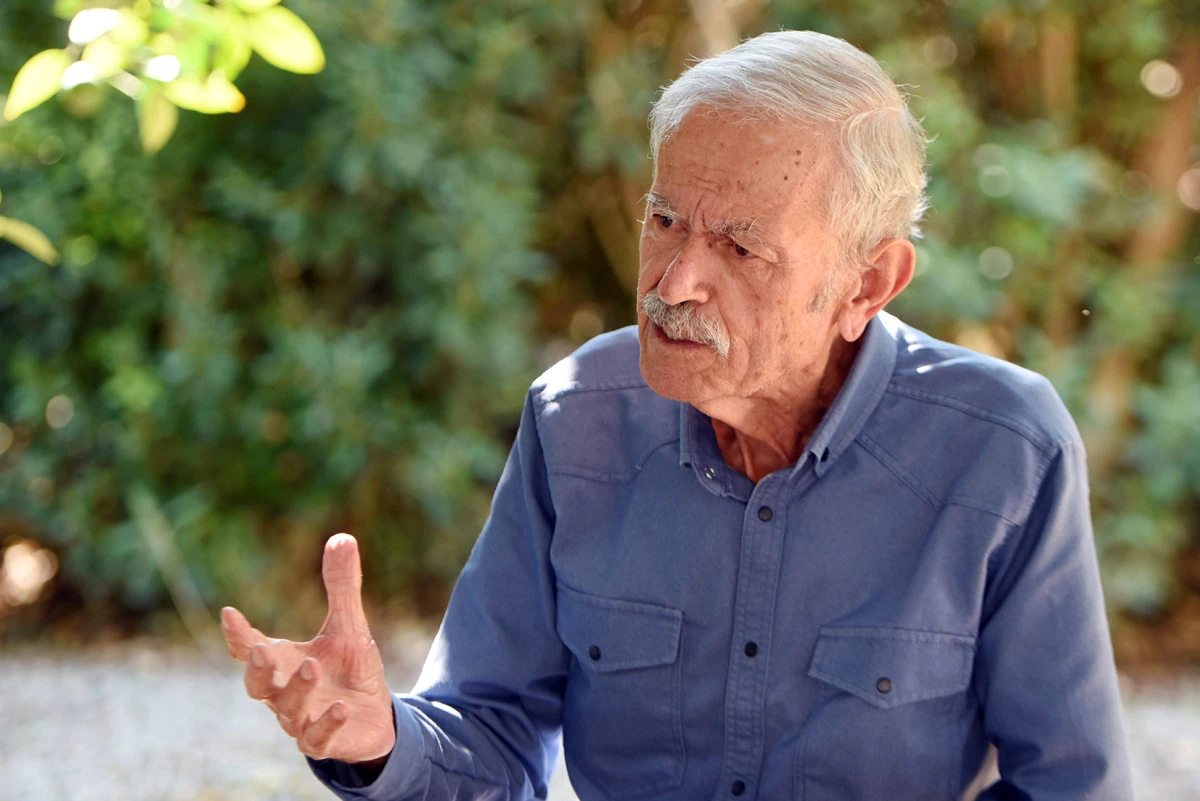 &ldquo;&Ccedil;ift&ccedil;inin Saati" ile ge&ccedil;en 50 yıl: S&ouml;zal G&uuml;r&ccedil;ınar