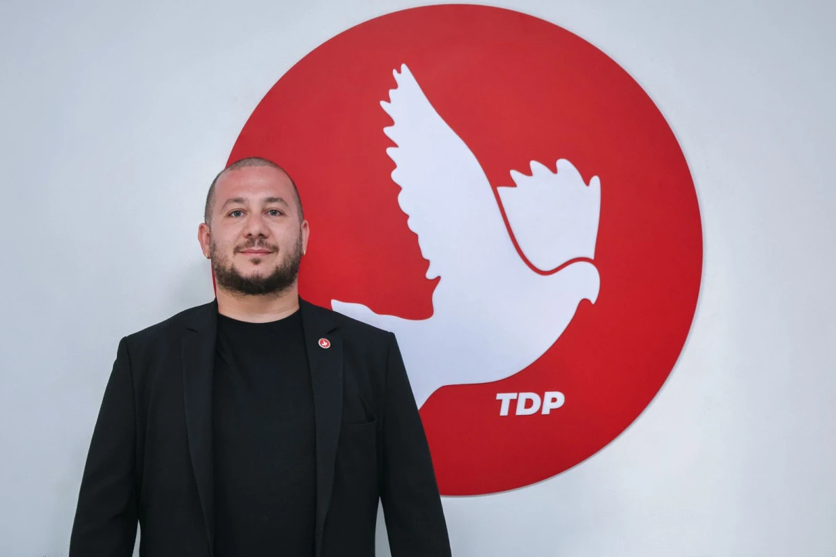 Ekinci: &Ouml;ğretmenin emeğini korumak, &ccedil;ocuklarımızın geleceğini korumaktır