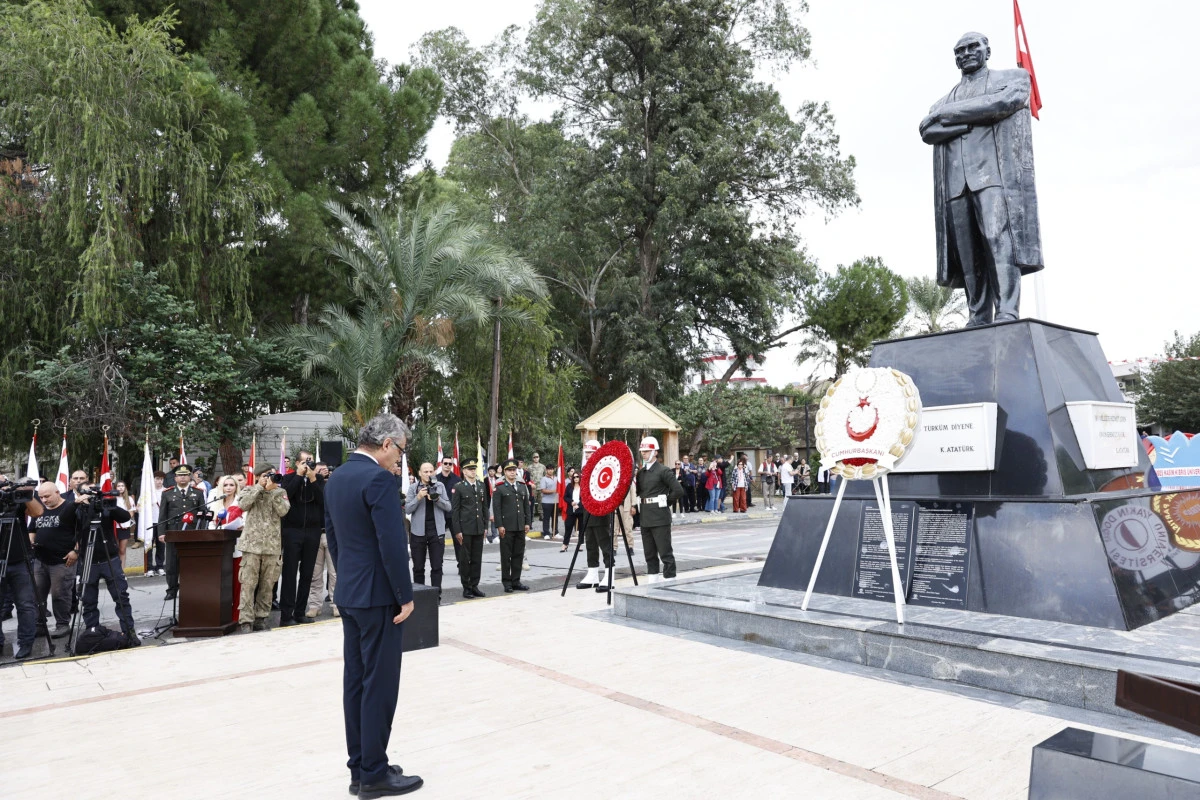 Erh&uuml;rman, Atat&uuml;rk Anıtı&rsquo;nda d&uuml;zenlenen 29 Ekim t&ouml;renine katıldı