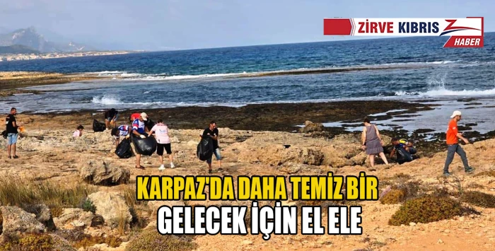  Esenk&ouml;y Halk Plajı&rsquo;nda sahil temizlik etkinliği yapıldı
