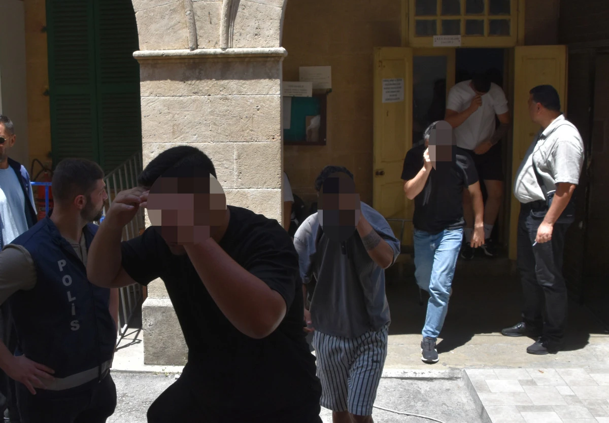 Girne&rsquo;de 550 bin dolarlık işlem iddiası: 19 kişi tutuklandı