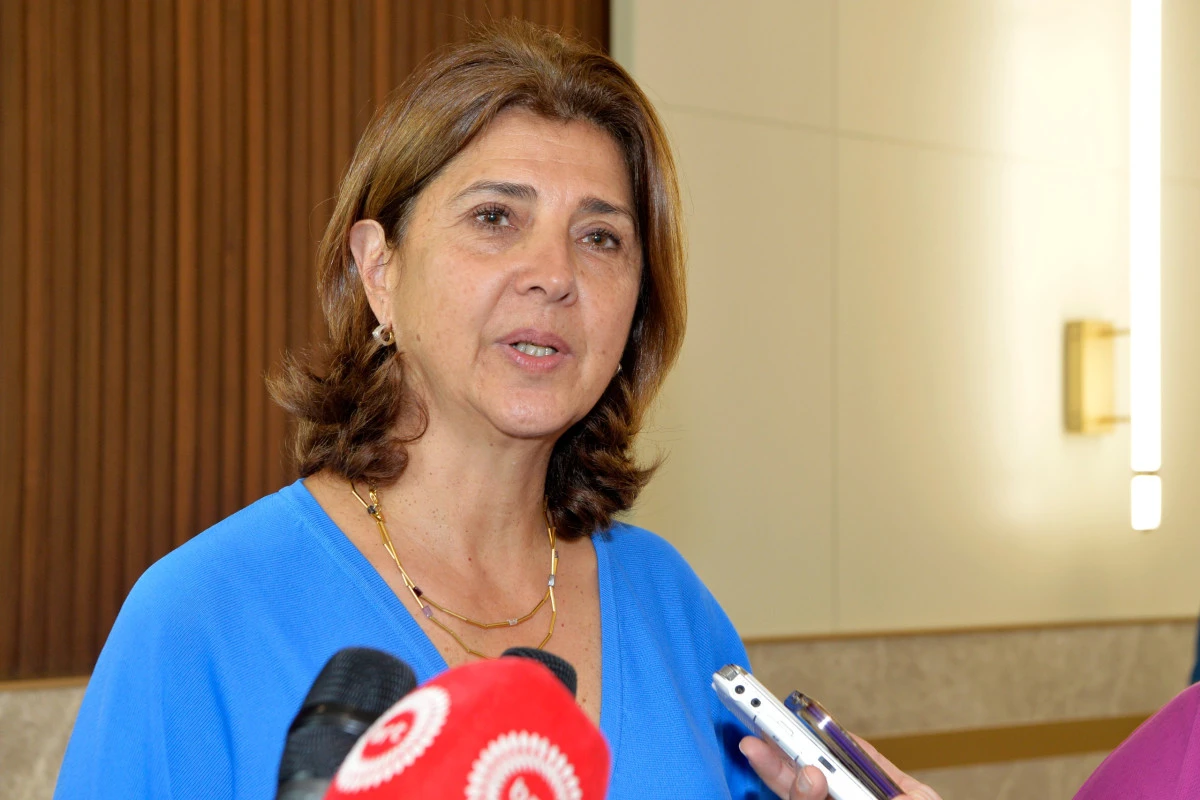  Holguin&rsquo;den Kıbrıslılara &ldquo;Hakları koruyacak, ortak, m&uuml;reffeh ve g&uuml;venli gelecek&rdquo; &ccedil;ağrısı