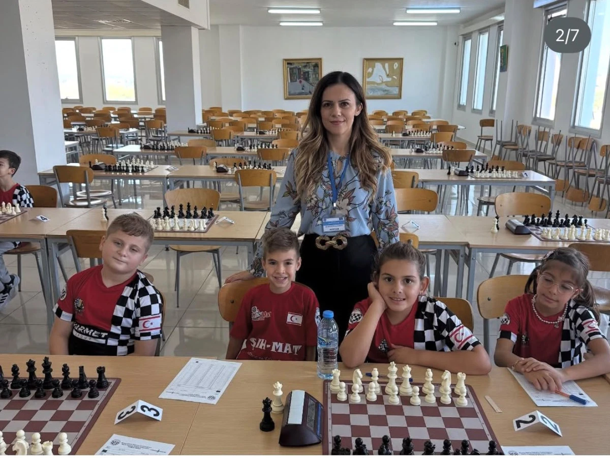KKTC satran&ccedil; tarihinde bir ilk: Ayşe Tolgar FIDE antren&ouml;r&uuml; oldu