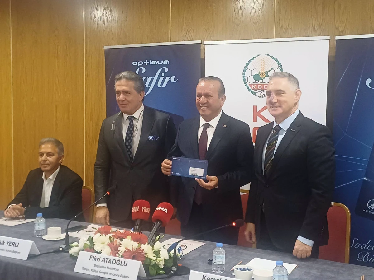 Koopbank&rsquo;tan M&uuml;şterilerine Yeni Prestij &Uuml;r&uuml;n&uuml;: "Safir Kart" Tanıtıldı