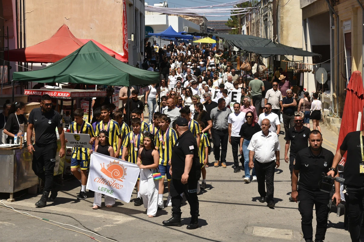 Lefke'de Ceviz Festivali yapıldı