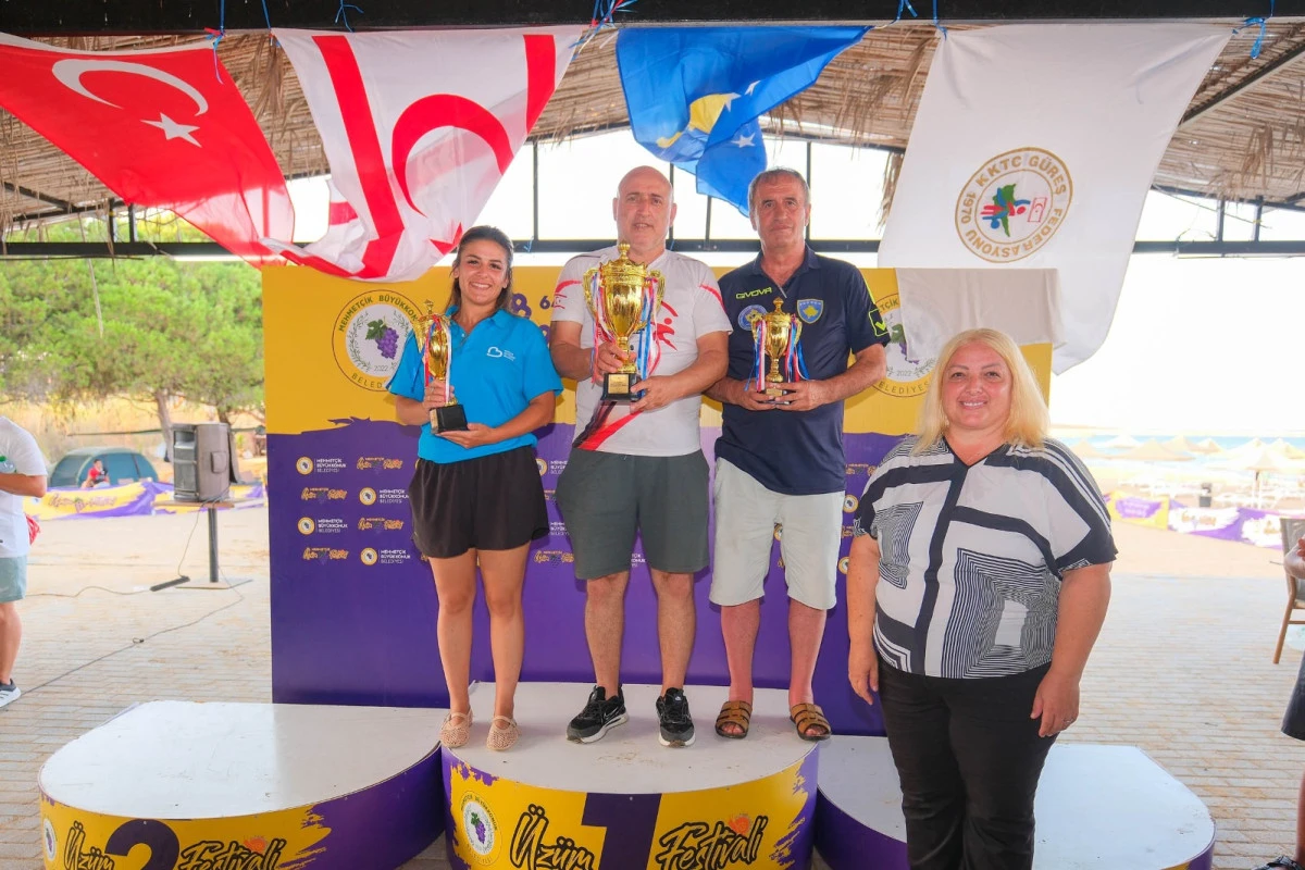 Mehmet&ccedil;ik &Uuml;z&uuml;m Festivali'nin Altıncı G&uuml;n&uuml;nde Spor ve Sanat Buluştu 