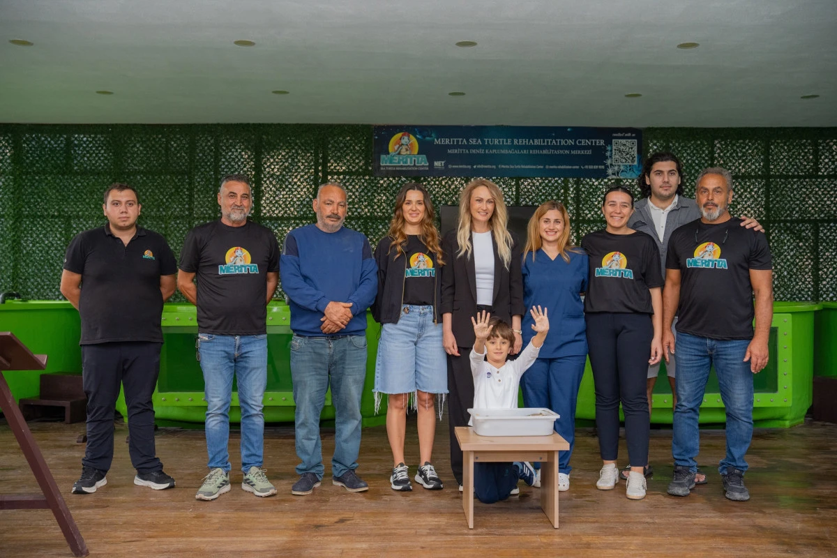 Meritta&rsquo;dan 2026 sezonuna anlamlı veda: 6 deniz kaplumbağası mavi sularla buluştu