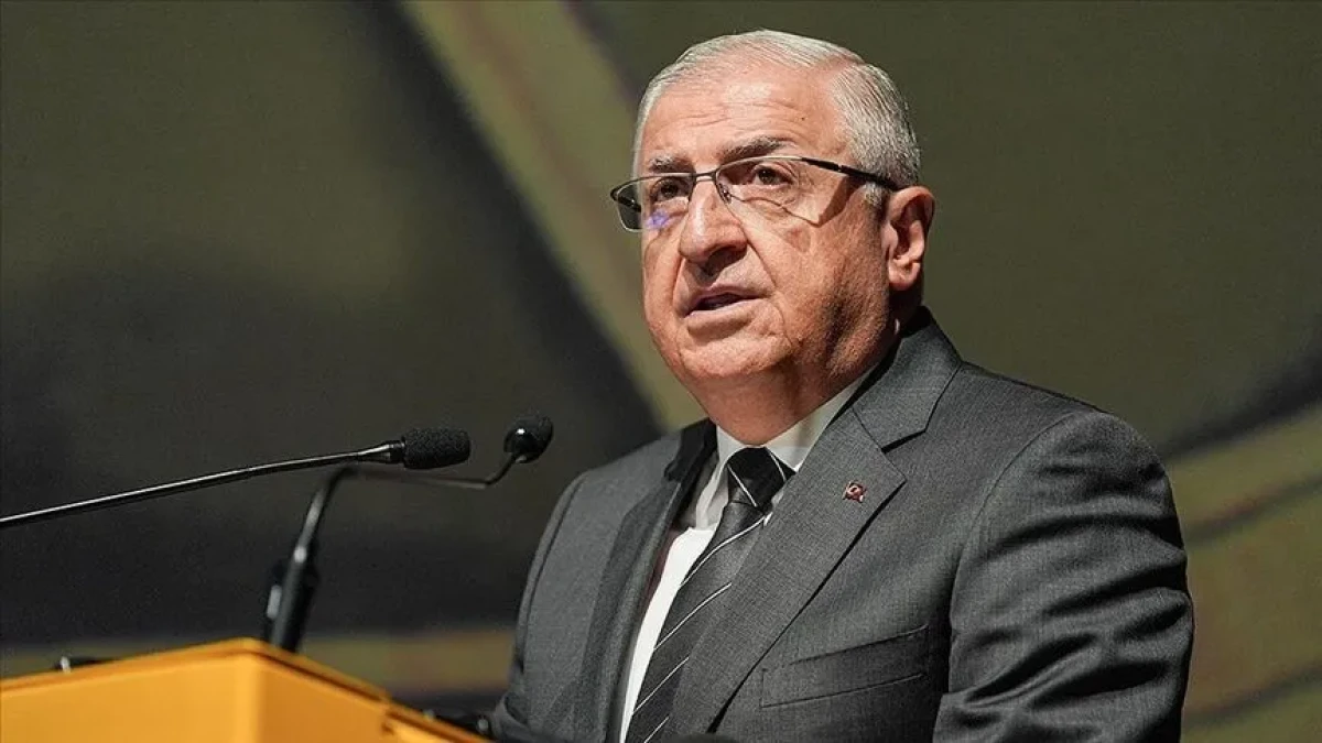 Milli Savunma Bakanı Yaşar G&uuml;ler'den Kıbrıs ve B&ouml;lgesel Gelişmeler A&ccedil;ıklaması
