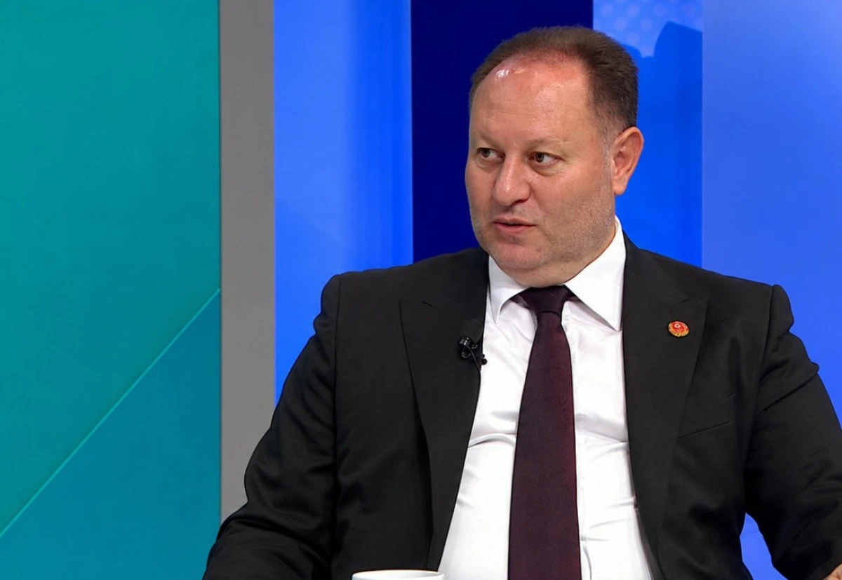 &Ouml;zt&uuml;rkler: &ldquo;6 Aralık&rsquo;ta en ciddi demokrasi sınavı verilecek&rdquo;