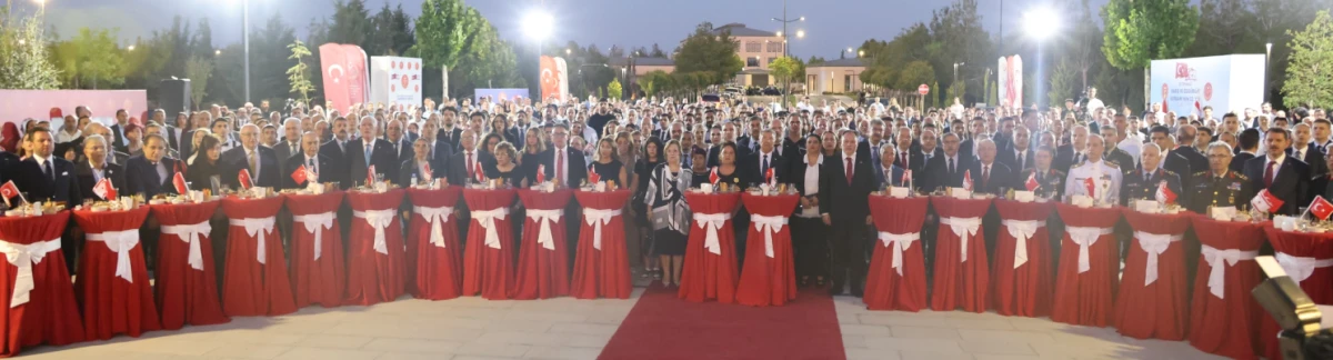 &Ouml;ZT&Uuml;RKLER: "TEK SES OLUP İZOLASYONLARA ARTIK YETER DENMELİ, BİR HALKI D&Uuml;NYADAN KOPARARAK BARIŞ İNŞA EDİLEMEZ"