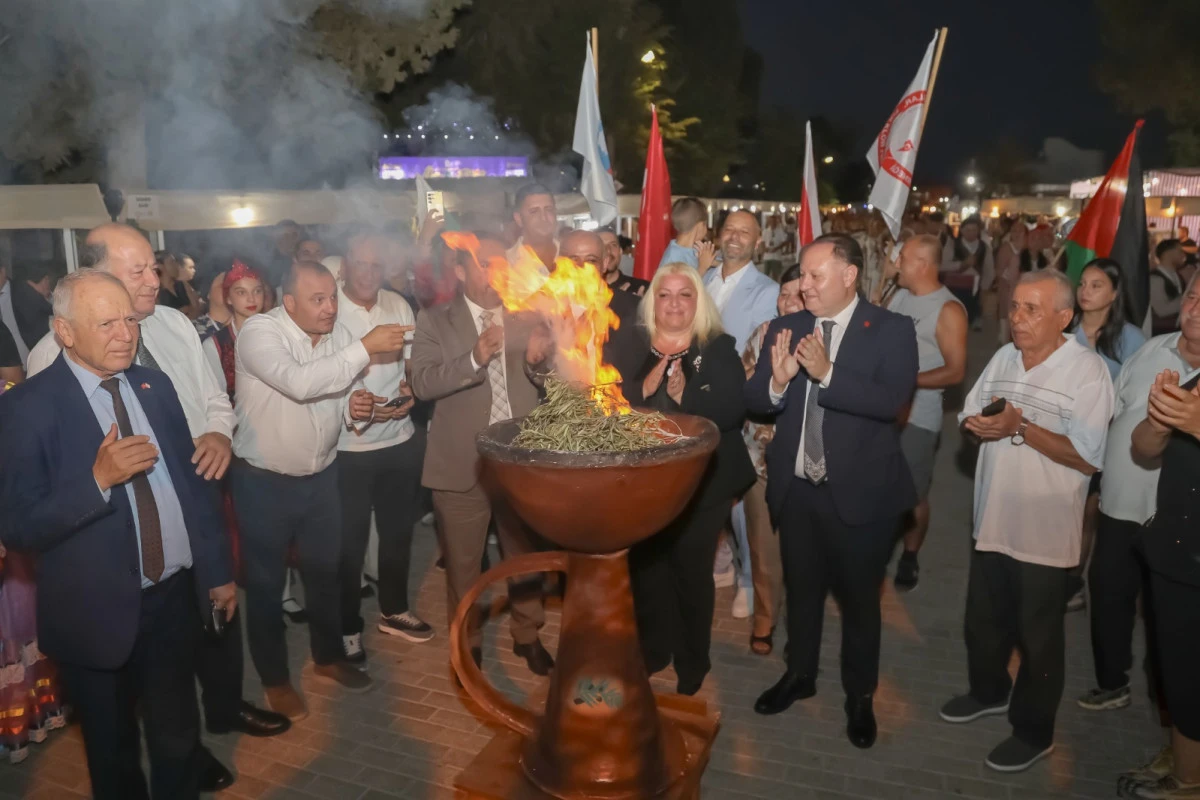 &Ouml;zt&uuml;rkler: &Uuml;reten toplumlar her zaman kazanır