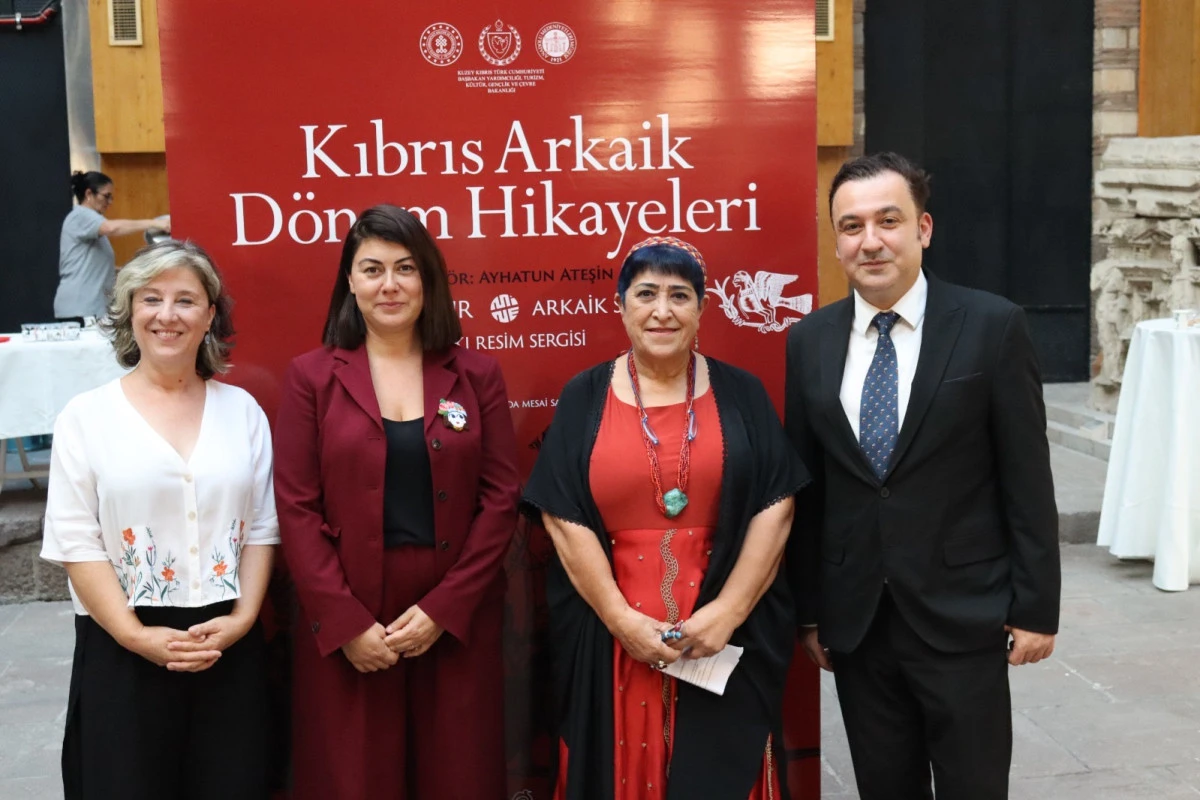Sanat&ccedil;ı Mine Okur&rsquo;un &ldquo;Arkaik Sezgi&rdquo; baskı resim sergisi Ankara&rsquo;da a&ccedil;ıldı