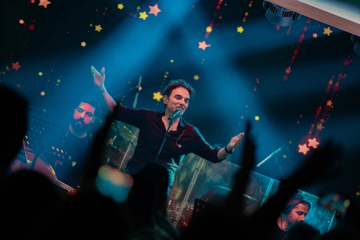 Uğur Aslan&rsquo;dan Merit Lefkoşa&rsquo;da M&uuml;zik Dolu Gece