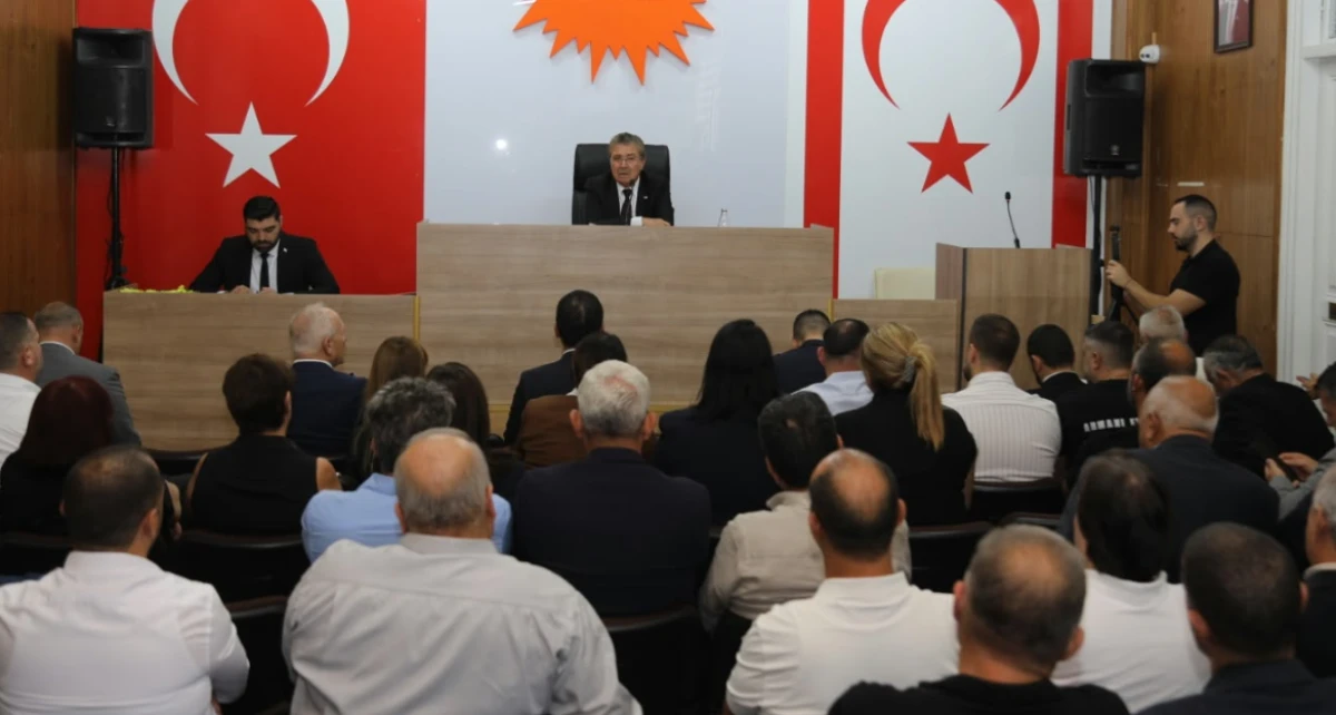 &Uuml;STEL: 24 EKİM&rsquo;DE &Uuml;LKEYE BİR DEMOKRASİ Ş&Ouml;LENİ YAŞATACAĞIZ