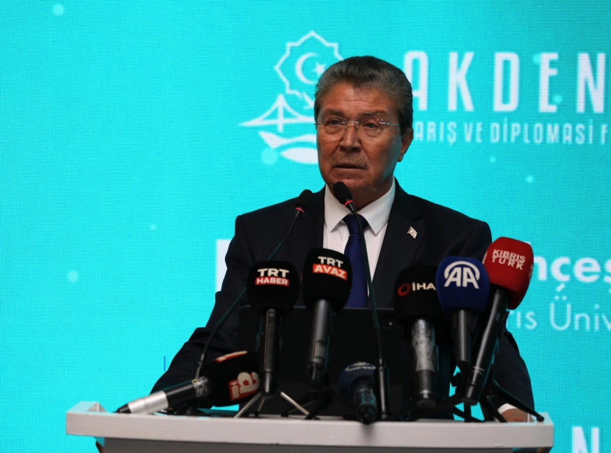 &Uuml;stel: Eski Ezberlerle &Ccedil;&ouml;z&uuml;m M&uuml;mk&uuml;n Değil, İki Ayrı Devlet Var!