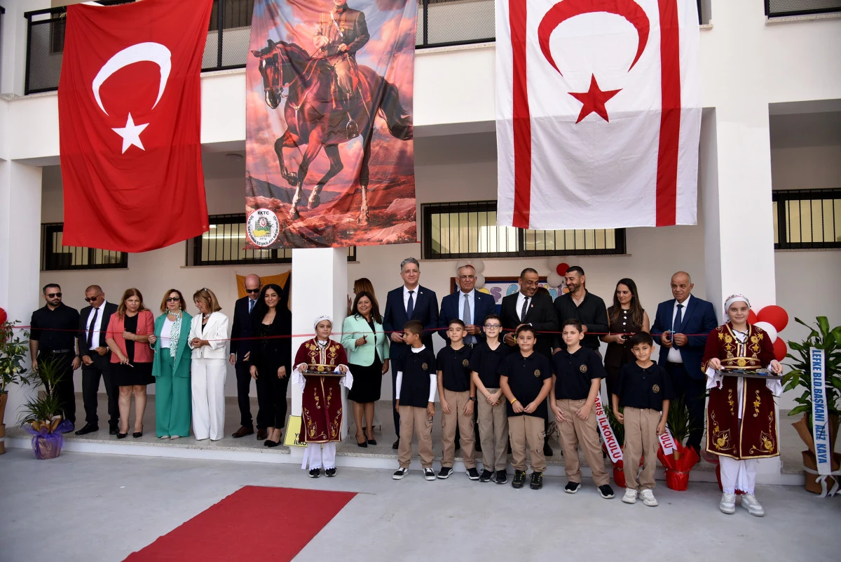 Yeniden inşa edilen Yeşilyurt İlkokulu t&ouml;renle a&ccedil;ıldı