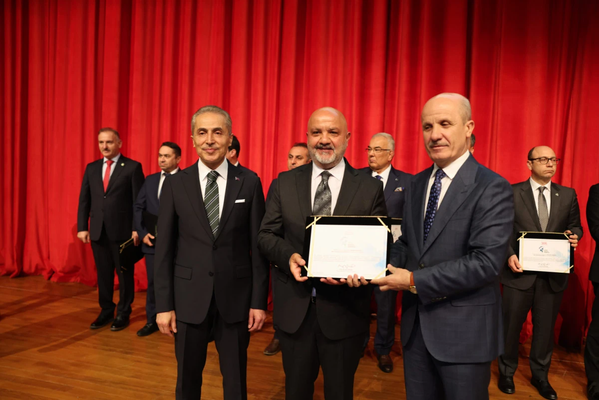 Y&Ouml;K&rsquo;ten Yakın Doğu &Uuml;niversitesi&rsquo;ne &ldquo;Spor Dostu Kamp&uuml;s&rdquo; &Ouml;d&uuml;l&uuml;